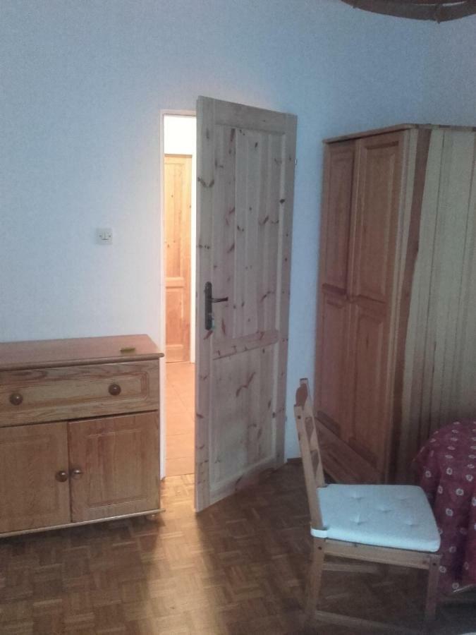 Apart Posen